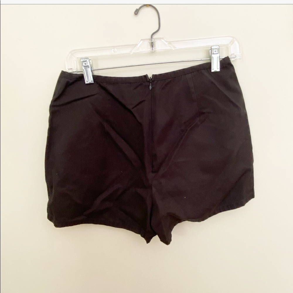 TRINA TURK High Waisted Shorts - Picture 2 of 4